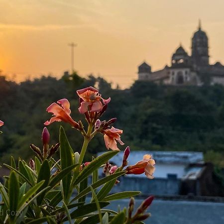 Comfort And Cozy Orchha Exterior photo